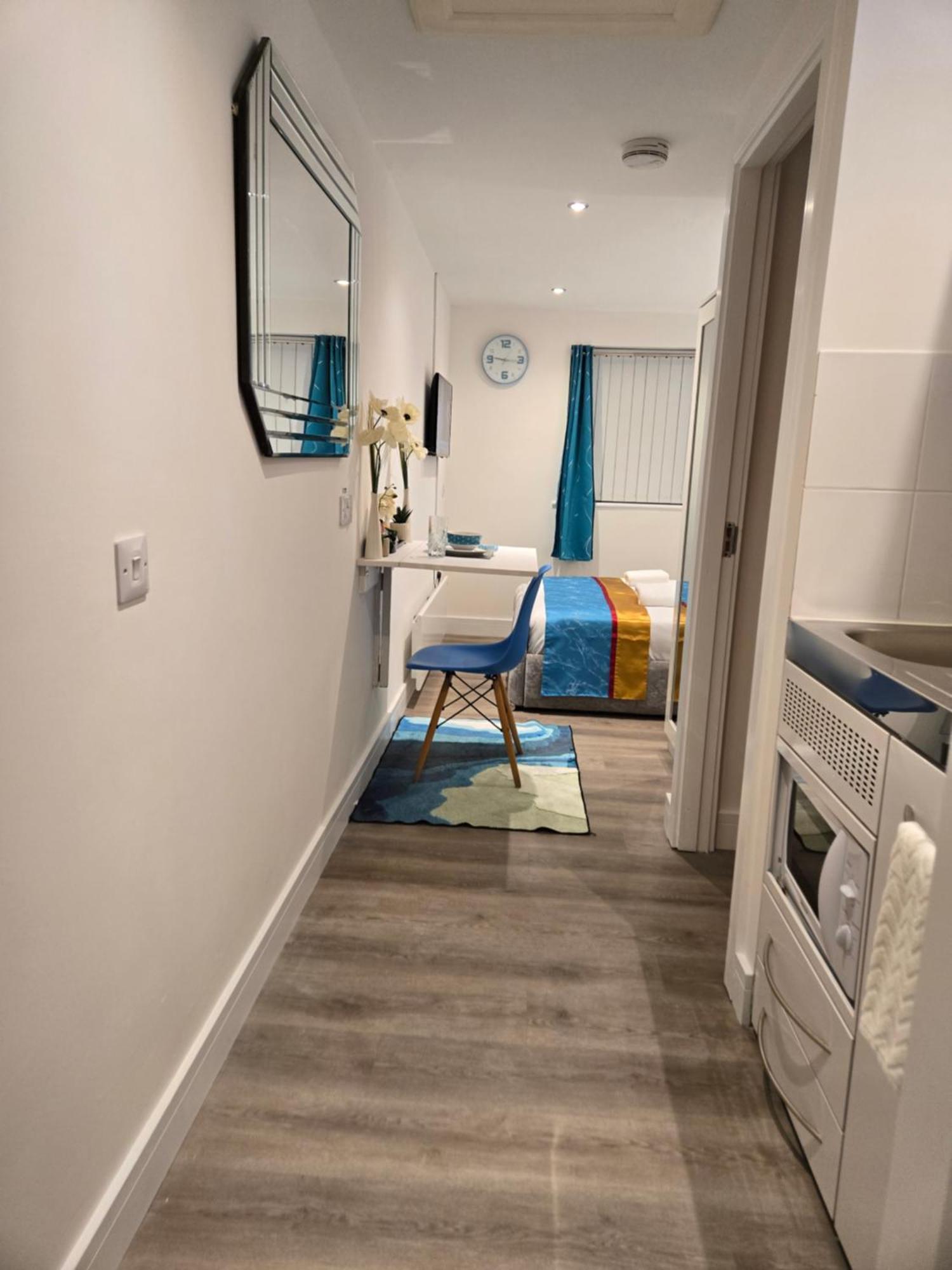 The Cosy Pod Studio - Short Stay In Salford ซัลฟอร์ด ภายนอก รูปภาพ